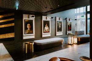 The Motley Hotel Richmond, Tapestry Collection by Hilton的休息区