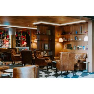 The Motley Hotel Richmond, Tapestry Collection by Hilton的休息区