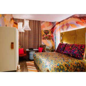 The Motley Hotel Richmond, Tapestry Collection by Hilton客房内的一张或多张床位