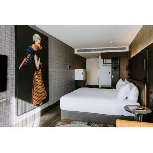 The Motley Hotel Richmond, Tapestry Collection by Hilton客房内的一张或多张床位