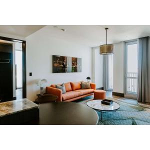 The Motley Hotel Richmond, Tapestry Collection by Hilton的休息区