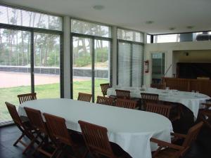 Εστιατόριο ή άλλο μέρος για φαγητό στο Jardines del Country +9 φωτογραφίες