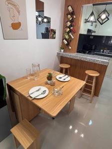 Η κουζίνα ή μικρή κουζίνα στο Eko's Crib Unit 48