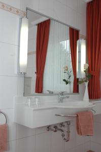 Koupelna v ubytování Hotel Hochheide
