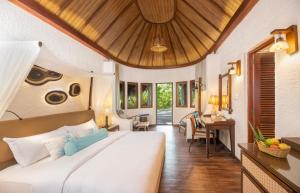 Ruang duduk di Makunudu Island- An Intimate Hideaway