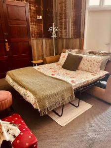 Wingfield Cabin客房内的一张或多张床位
