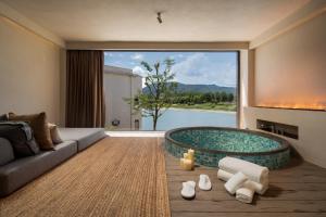 Kuvagallerian kuva majoituspaikasta 云渡雪山湖景民宿 Vento Snow Mountain Lake View B&B, joka sijaitsee kohteessa Lijiang