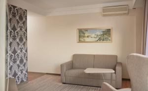 DoubleTree by Hilton Hannover Schweizerhof的休息区