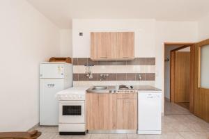 Billede fra billedgalleriet på Apartments Jadra i Stara Novalja