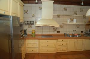 Kuchnia lub aneks kuchenny w obiekcie Casa rural Dalia
