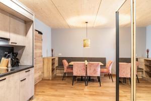 Kuchyňa alebo kuchynka v ubytovaní Hotel zum Schwanen - Appartement 1