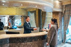 Hosté ubytování Royal Mersin Otel