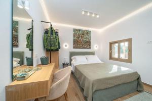 Postel nebo postele na pokoji v ubytování Tzortzatos Tiny Home