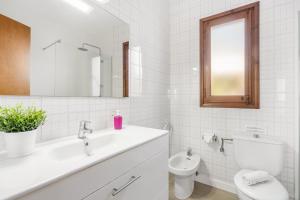 A bathroom at Villa Bini Chic