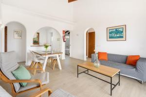 A seating area at Villa Bini Chic