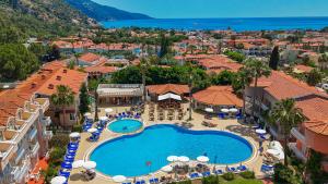 Het zwembad bij of vlak bij Ölüdeniz Turquoise Hotel - All Inclusive