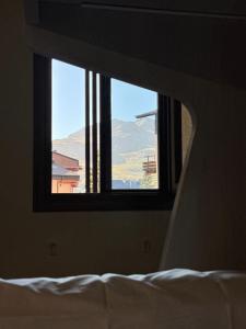 Postel nebo postele na pokoji v ubytování Céntrico apartamento con vistas en Formigal - Entrada 24h sin llaves