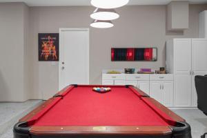 Piljardilaud majutusasutuses Gameroom, Pool, Spa, Firepit by MariamsBnb