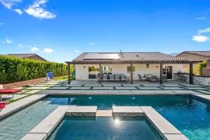 Bassein majutusasutuses Gameroom, Pool, Spa, Firepit by MariamsBnb või selle lähedal