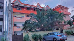 Gedung tempat apartemen berlokasi