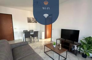 TV a/nebo společenská místnost v ubytování DeHomes - Relax & Business Apartments + 18 fotografií