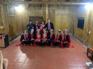 Photo de la galerie de l'établissement Bình Minh Homestay, à Nam Giang