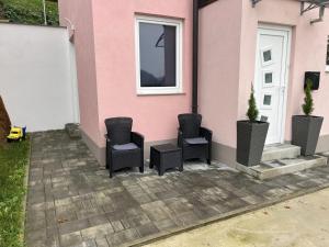 Χώρος καθιστικού στο Apartment Adam & Eva, Near Aqualuna, Free Parking