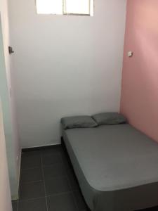 Hotel Pelman客房内的一张或多张床位