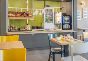 Nápoje v ubytování B&B HOTEL Toulon Ollioules