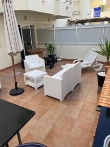 Χώρος καθιστικού στο Apartamento para férias 2 minutos da praia Costa da Caparica