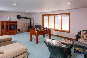 Χώρος καθιστικού στο Dune Alright by Simple Life Rentals