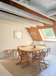 Galeriebild der Unterkunft Unique Architect-Designed Home On Odden in Tjørneholm