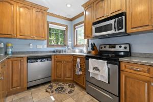 Gallery image of The Retreat at Sunshine Creek by Simple Life Rentals in Fish Creek