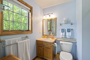 Gallery image of The Retreat at Sunshine Creek by Simple Life Rentals in Fish Creek