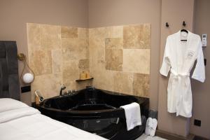 Fotografie z fotogalerie ubytování QUICK'HOT By GTS - capsules et chambres confortables v destinaci Villeurbanne + 37 fotografií