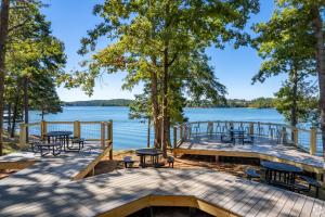 Gallery image of Near CU and minutes to DT gym pool hammock in Clemson