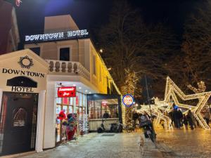 Gostje med bivanjem v nastanitvi Downtown Hotel