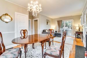 a dining room with a table and chairs at Ski, Hike and Fish Dog-Friendly Gem in Conway in North Conway
