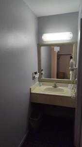 Koupelna v ubytování Metro Inn