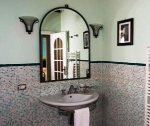 A bathroom at L'Accordo