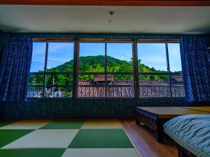 Una imagen general de la montaña o una montaña tomada desde el departamento 13 fotos más