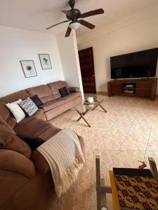 TV a/nebo společenská místnost v ubytování Ocean view Apartment