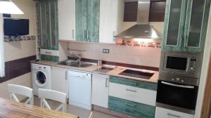 A kitchen or kitchenette at Nature Love