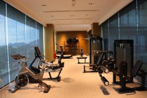Fitness centrum a/nebo fitness zařízení v ubytování Palm Springs Hotel Dili