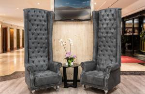 Χώρος καθιστικού στο Leonardo Hotel Frankfurt City South