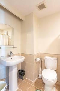 Koupelna v ubytování Condo - WIFI up to 100mbps - Infinity Pool