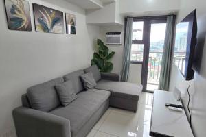 TV/trung tâm giải trí tại 1BR T2 with Balcony Panoramic View at Horizons 101