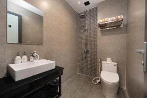 Koupelna v ubytování An Bang Spa & Apartment + 8 fotografií