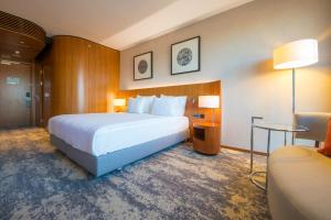 Postel nebo postele na pokoji v ubytování Crowne Plaza Kayseri by IHG