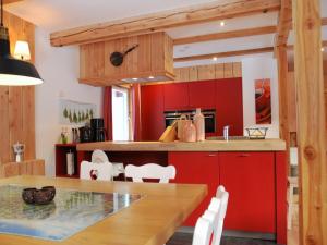 Foto Innerkremsis asuva majutusasutuse Premium Chalet in Innerkrems with sauna galeriist